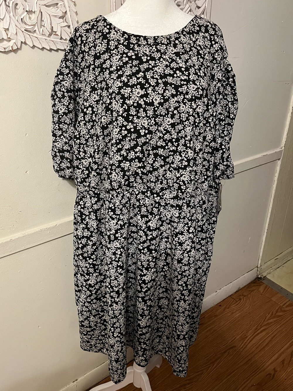torrid Black and White Ditsy Floral Dress